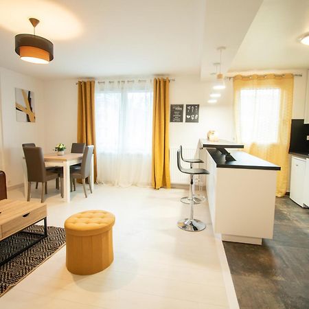 Le Joyau T2-55m2 Centre ville 10min Disney Bussy-Saint-Georges Extérieur photo
